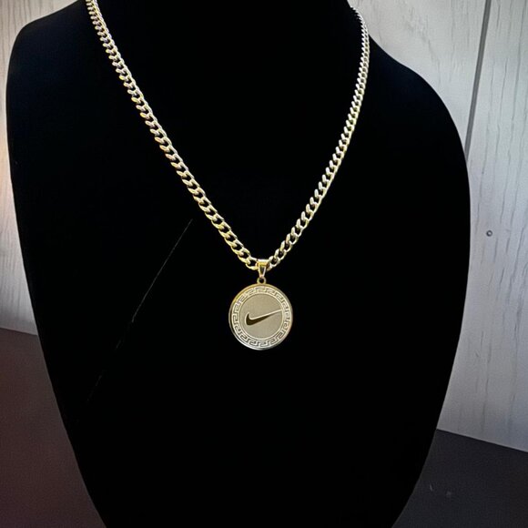 Nike Circle Pattern Pendant Necklace - 5mm Cuban - 22" Gold Chain - Christmas - Picture 1 of 2